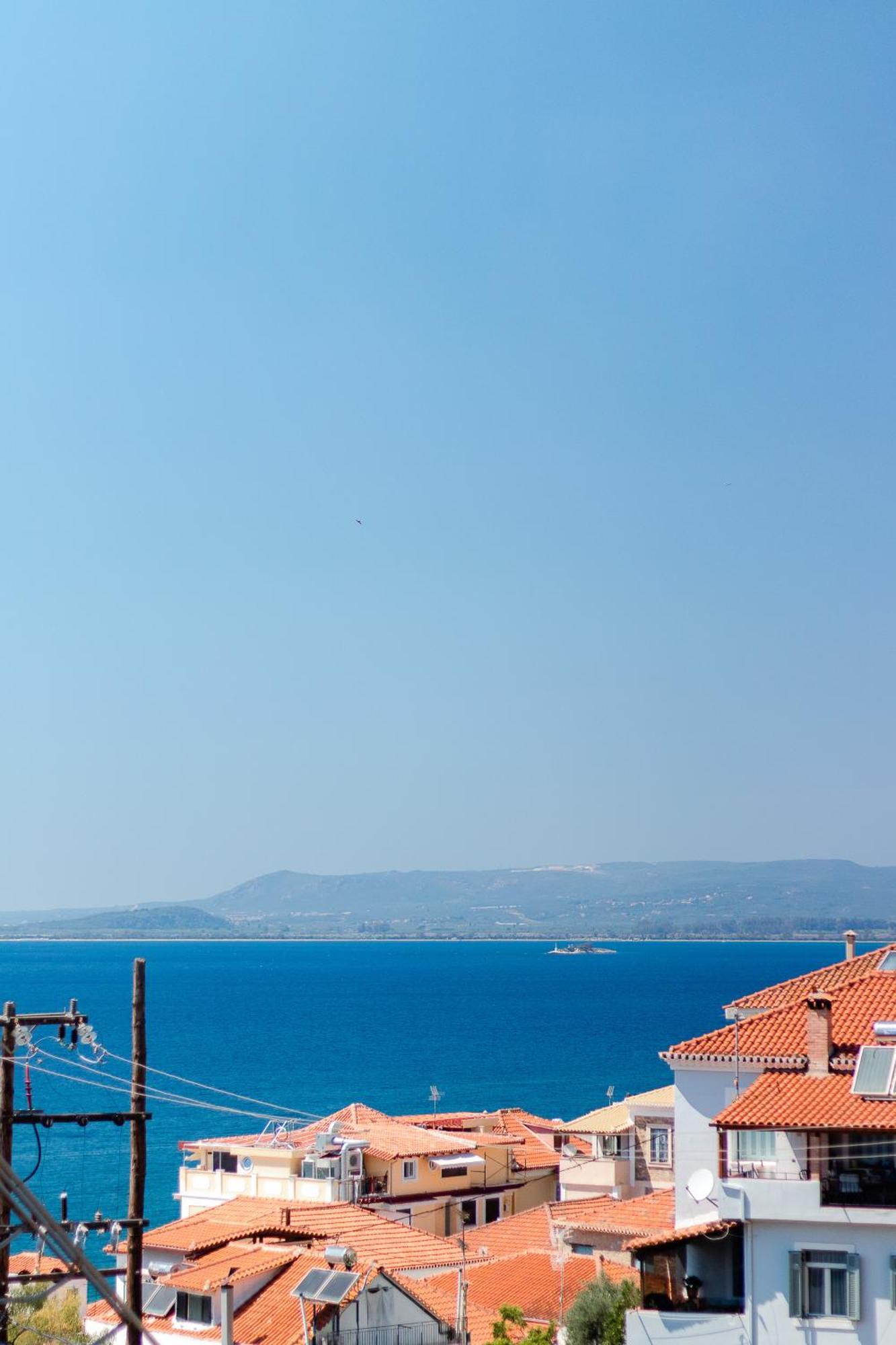 Agapi'S Luxury Apartment Pylos Eksteriør billede